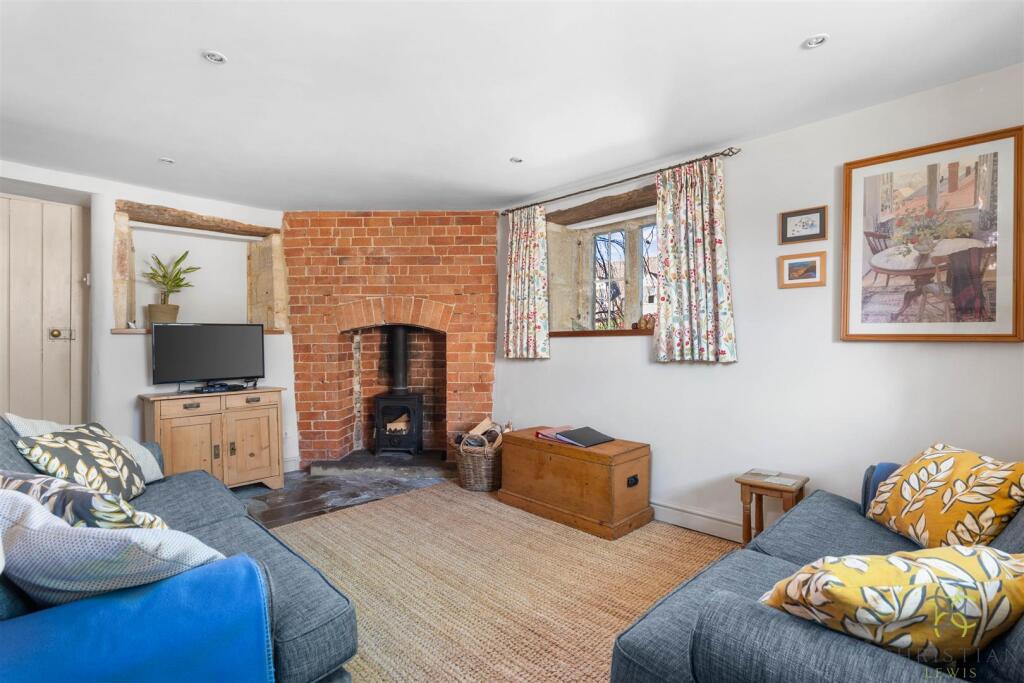47, Main Street, Bretforton, Evesham photo 3