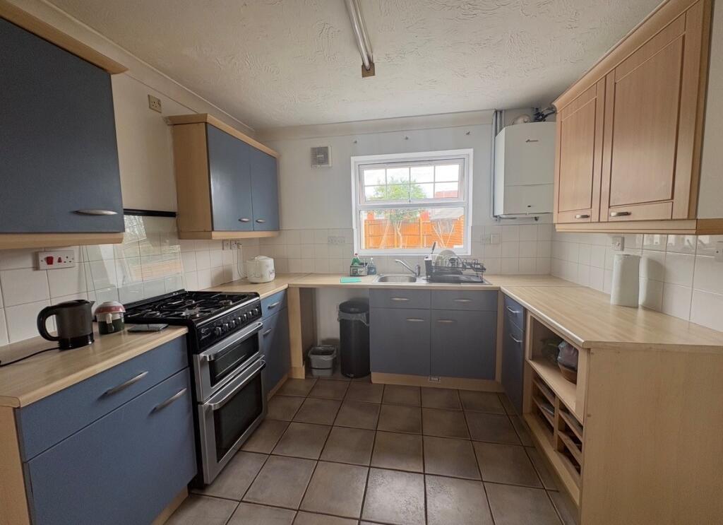 House in Stoke-on-Trent - View 5