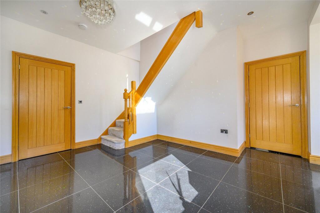 Additional image 20 of Broadway House, Wakefield Road, Drighlington, Bradford, West Yorkshire