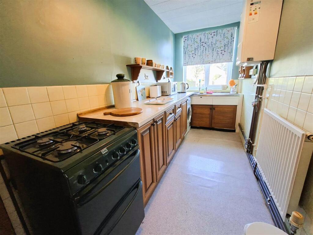 Whitecroft Road, Sheldon, Birmingham photo 4