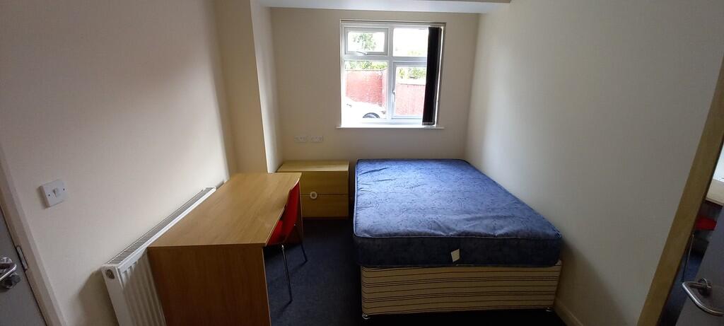 Apartment in Coventry, West Midlands - More