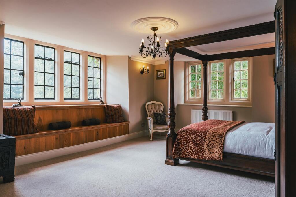 House in Sheffield - View 4