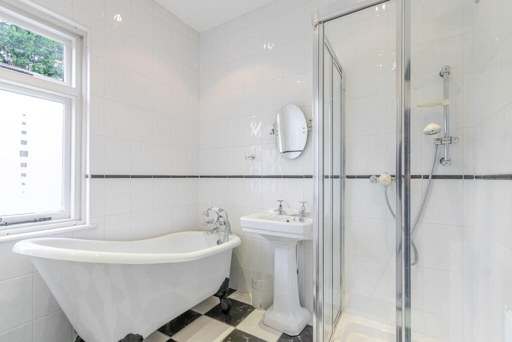 Additional image 18 of Railway Cottages, Station Road