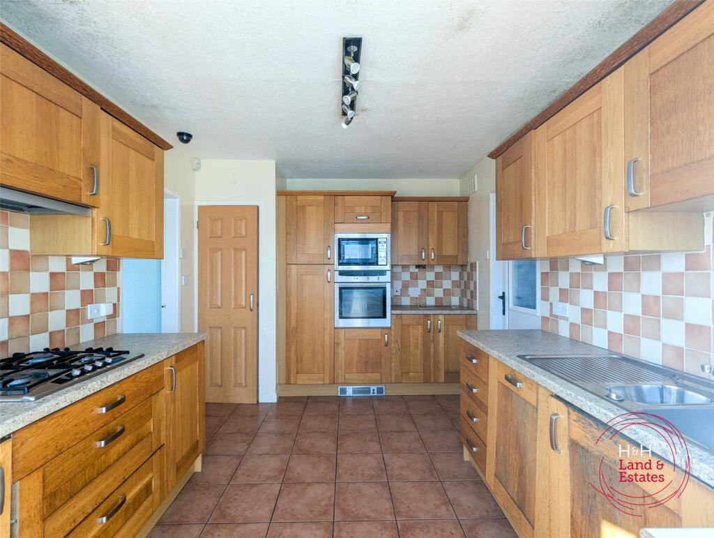 8 Cawflands, Durdar, Carlisle, Cumbria photo 2