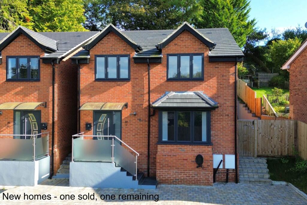 4-bed detached on 22 Kandahar, £575,000