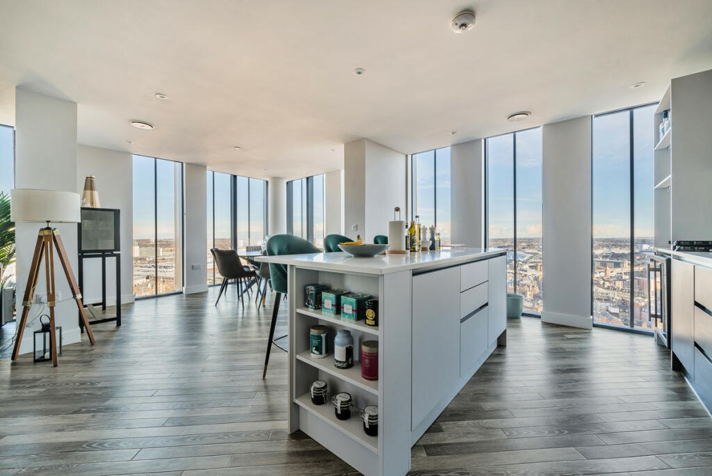 Apartment in Newcastle upon Tyne, Tyne and Wear - More