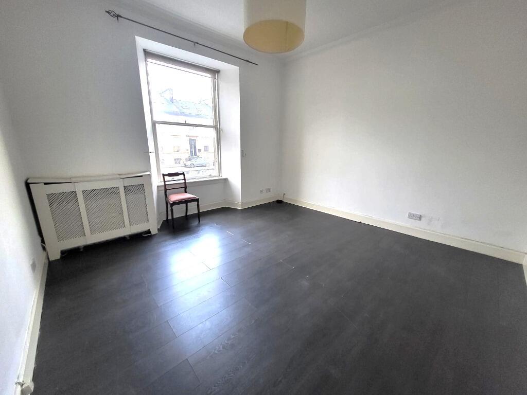 Apartment in Renfrewshire - View 2