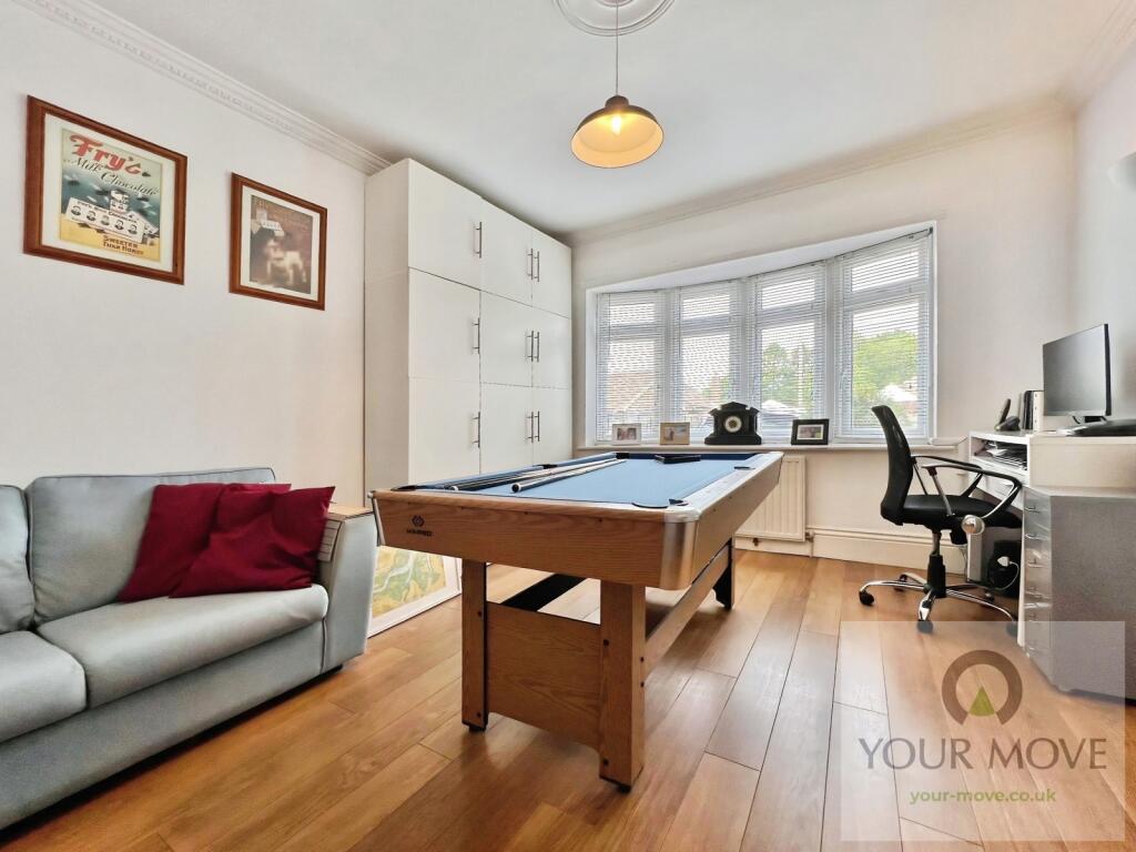 House in Sevenoaks, West Kingsdown - More