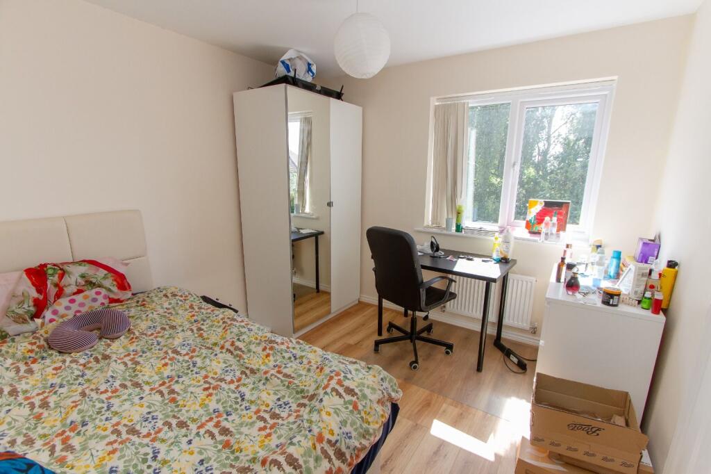 House in Coventry, West Midlands - View 4