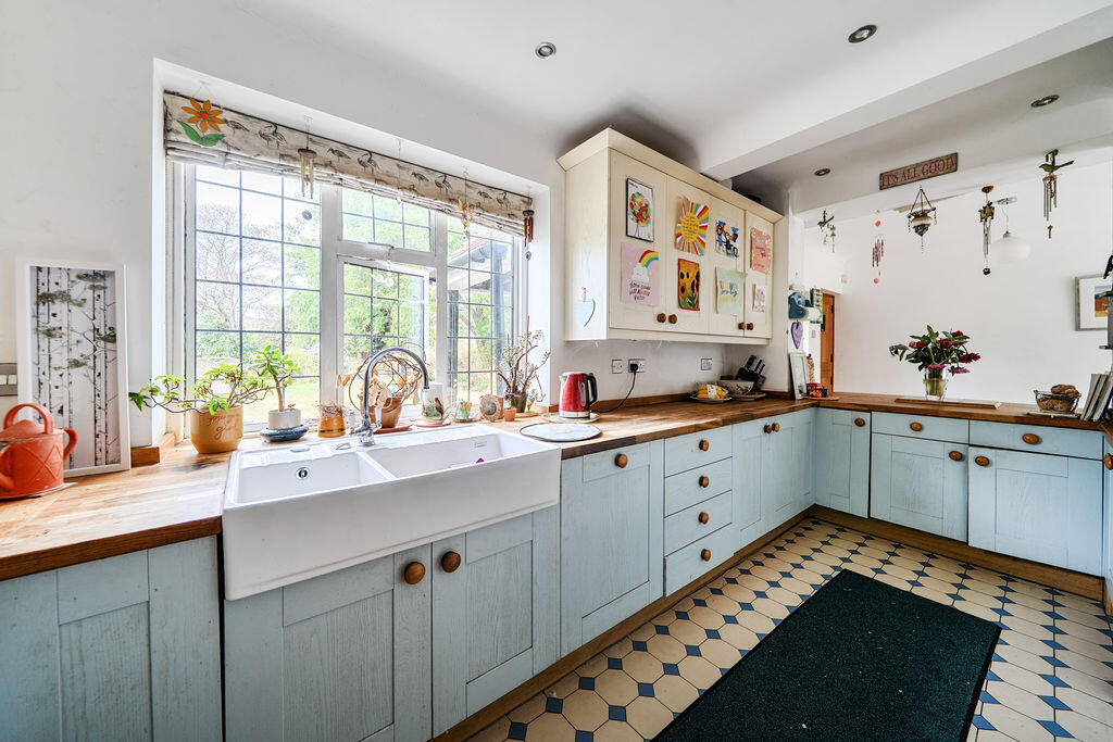 House in Gosport, Hampshire - View 4