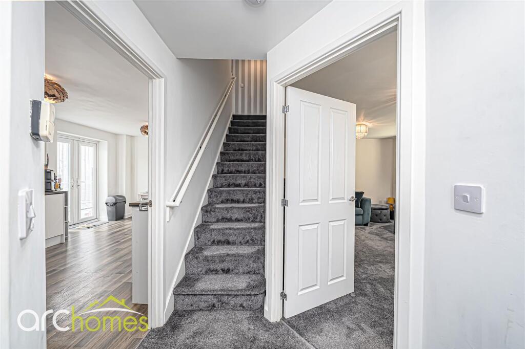 House in Wigan, Hag Fold - View 5