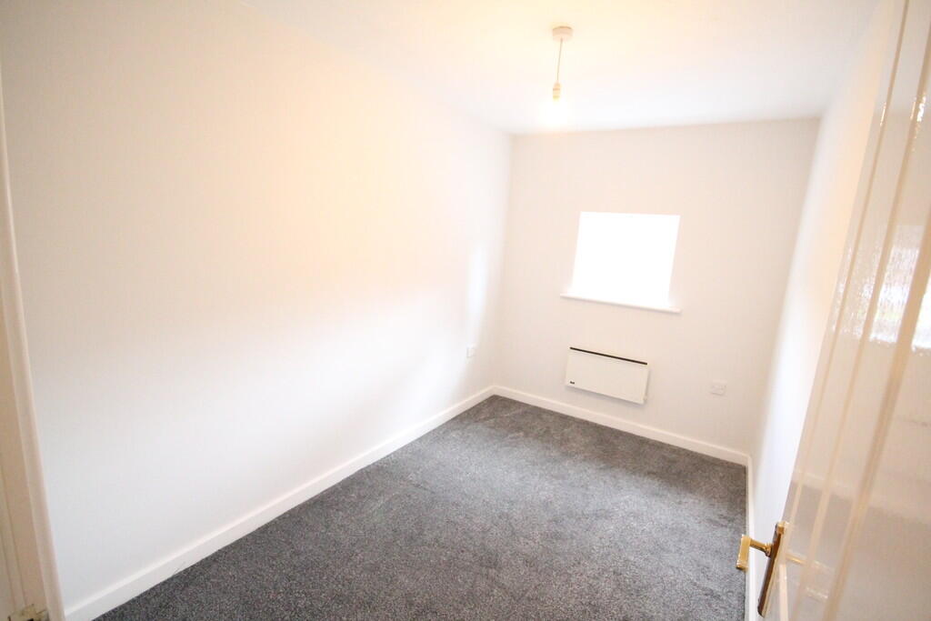 Apartment in Crewe - View 5
