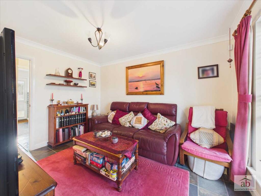 Offord Close, Grange Farm, Kesgrave photo 3