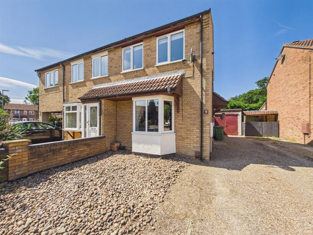 Main image of property: Stenigot Close, Lincoln, Lincolnshire