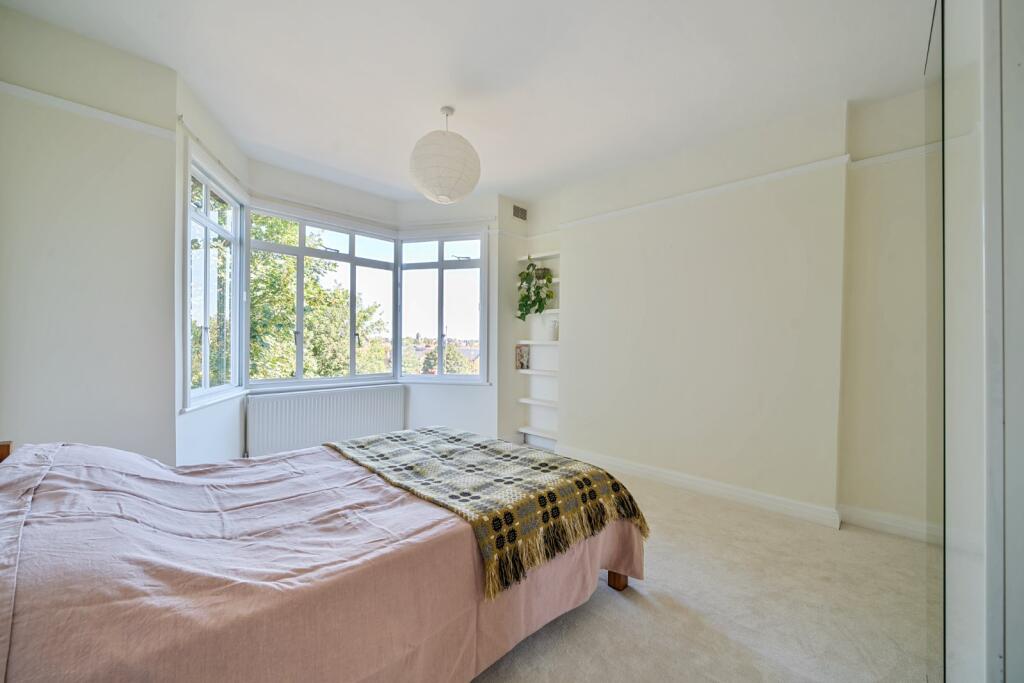 Apartment in London, Ferme Park, Crouch End - View 5