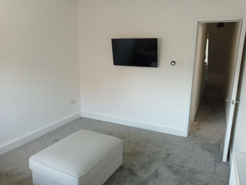 Fishponds Road, Bristol, BS16 - More