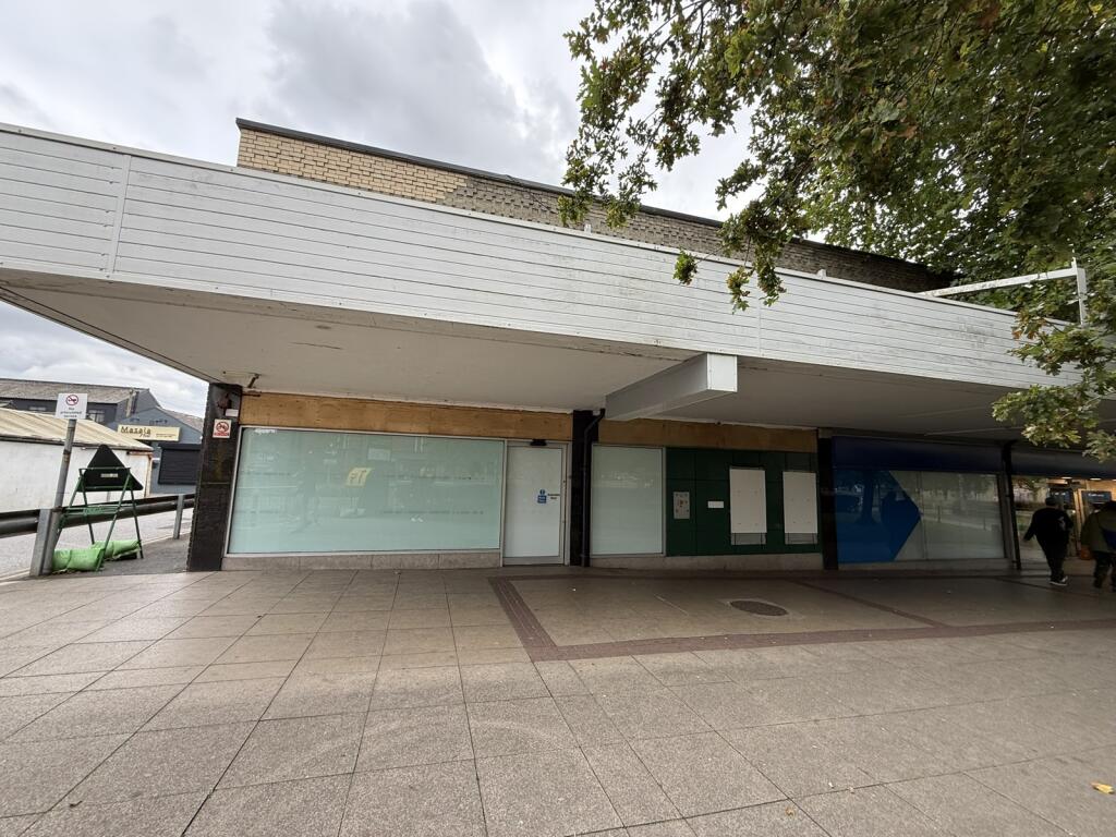 Main image of property: Units 1&2 Crossgates Shopping Centre, Leeds, West Yorkshire, LS15