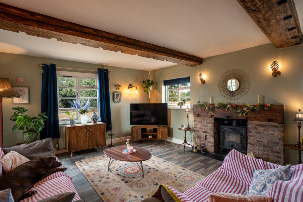 House in Wychavon, Salwarpe - More