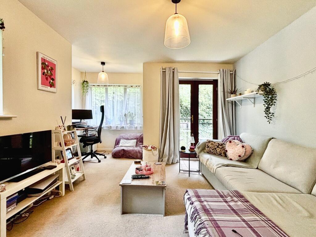 Apartment in Newcastle upon Tyne - View 3