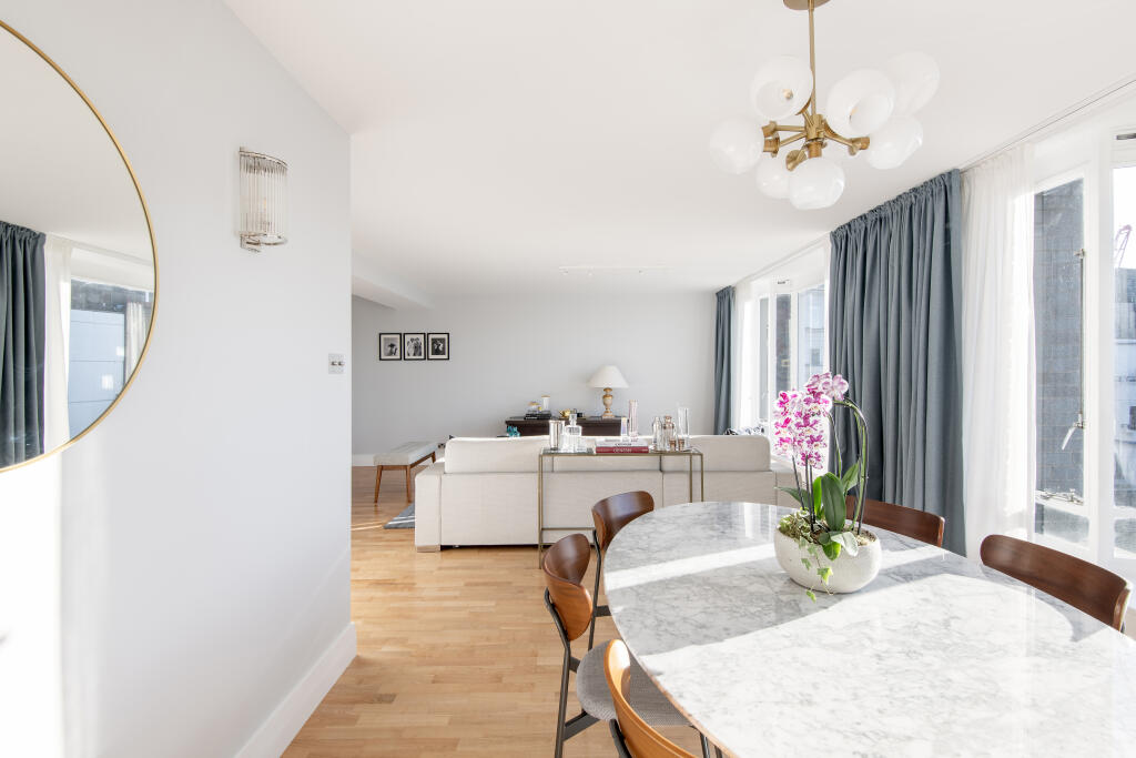 Apartment in London - More