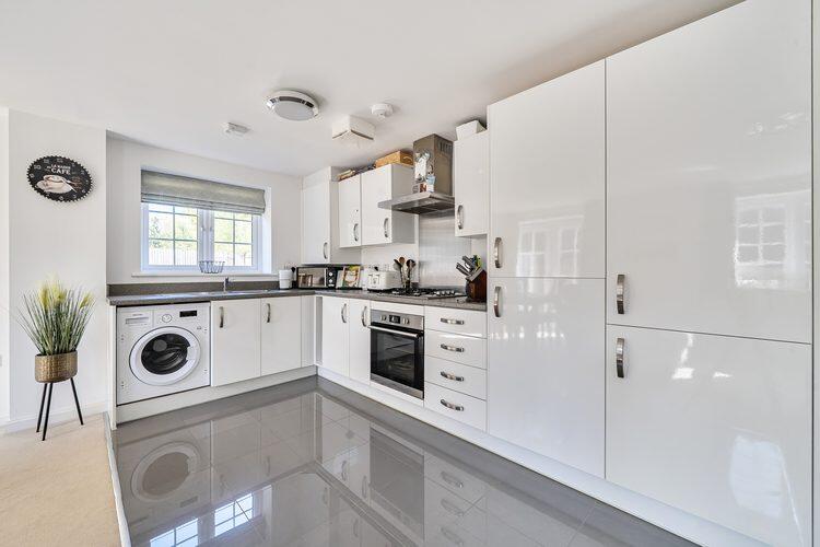 Apartment in Wokingham - View 5