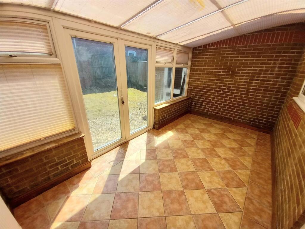 Drake Close, Westward Ho, Bideford photo 2