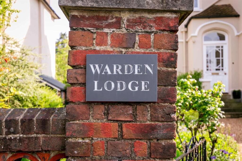 Austen Road, Guildford - Photo 18