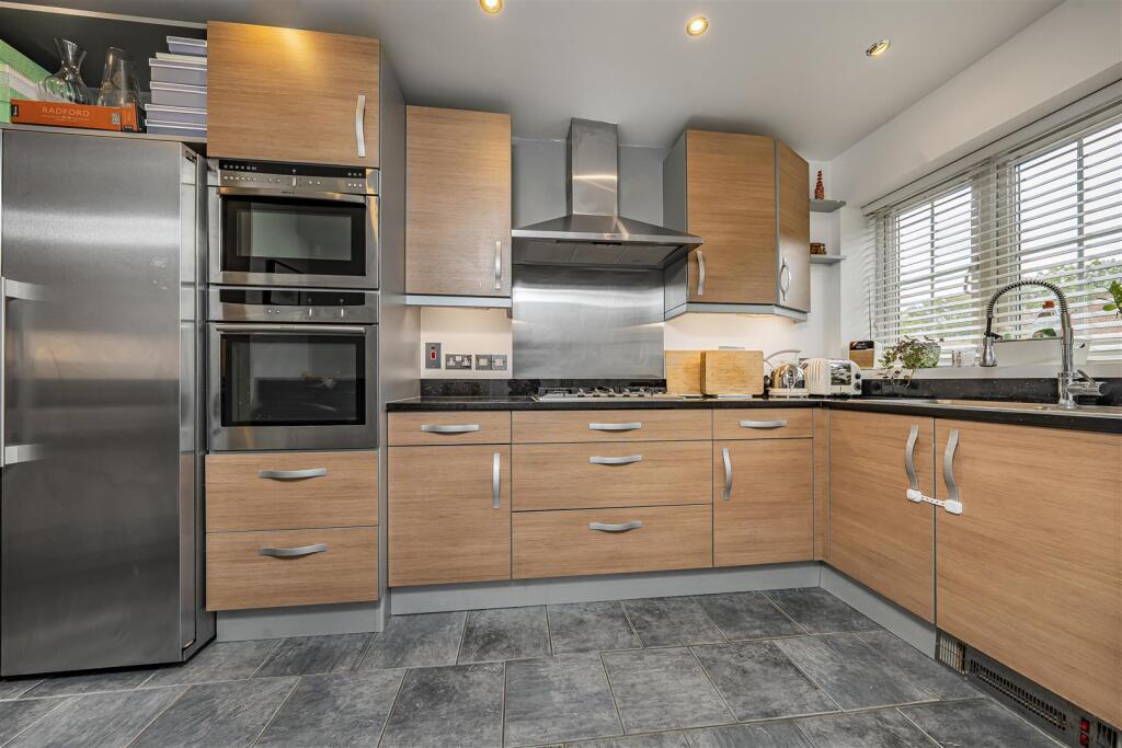 Additional image 6 of Oakwood Road, Bricket Wood, St. Albans