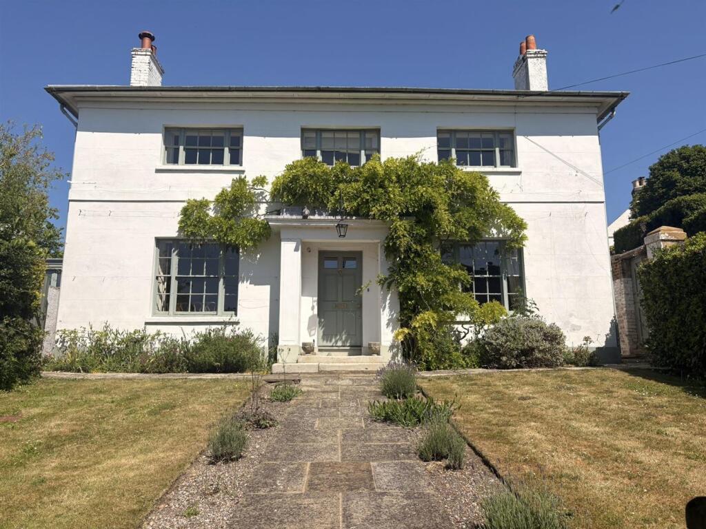Main image of property: Maltravers Street, Arundel