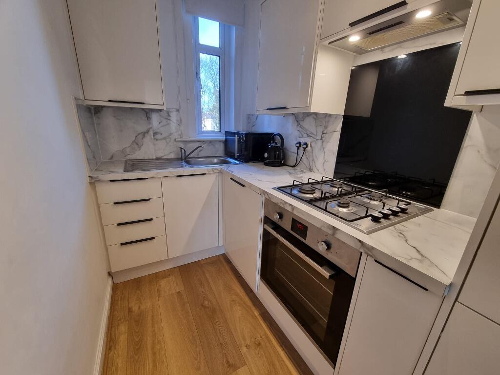 Apartment in Edinburgh - More