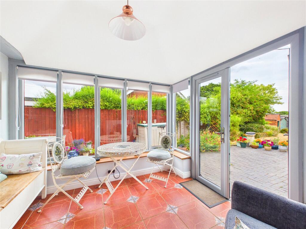 House in Worcester - View 5
