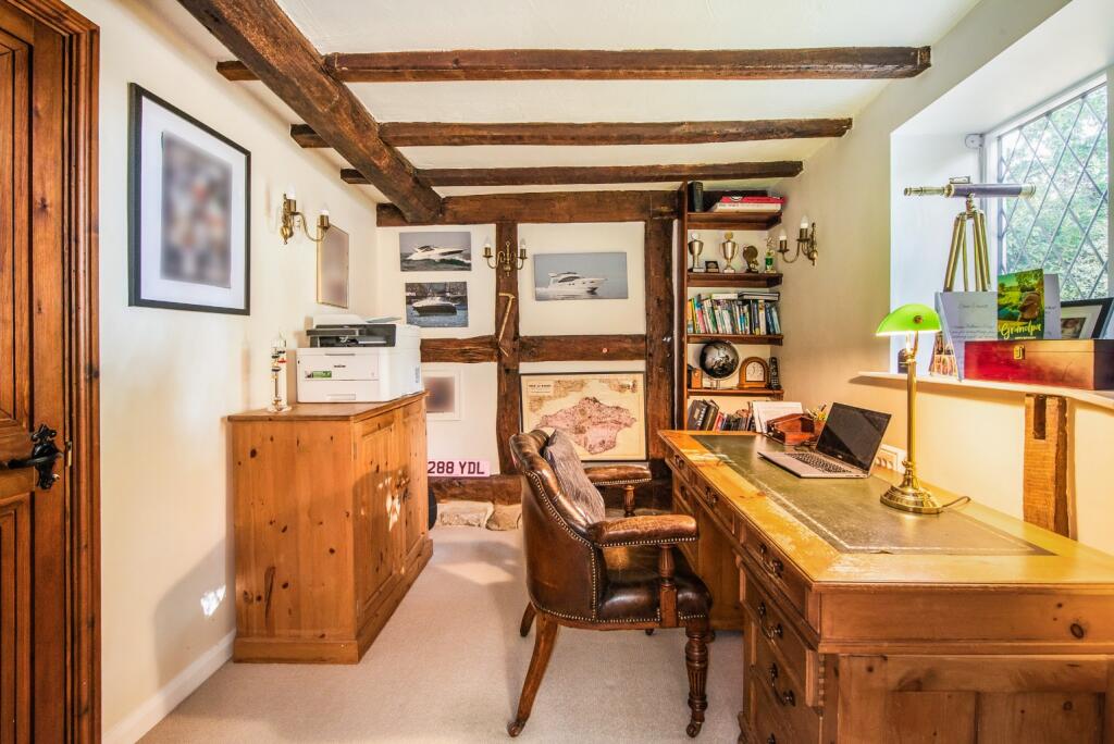 House in Winchester, Curdridge - More