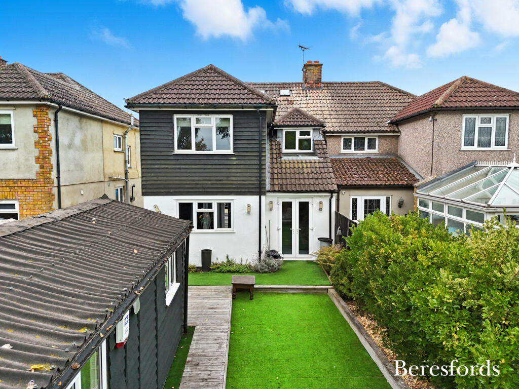 Billericay Road, Herongate, CM13 photo 2
