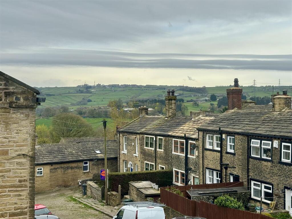 Additional image 5 of Back Field, Thornton