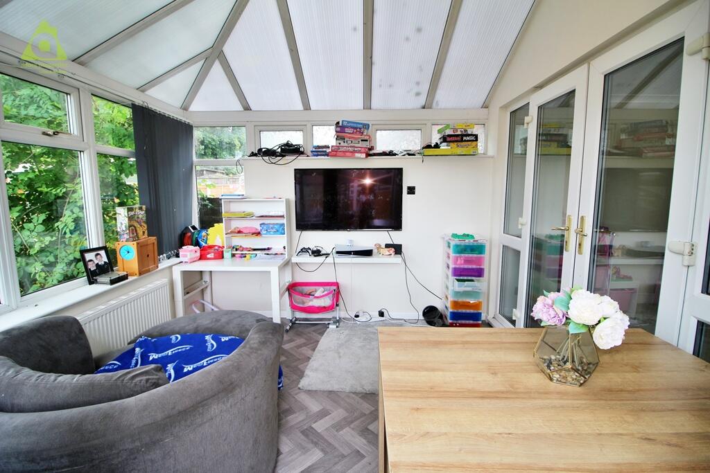 Bamber Croft, Westhoughton, BL5 3PE photo 5
