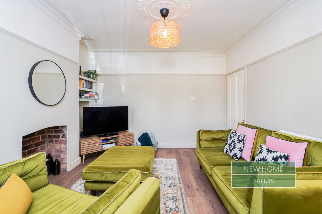 House in Gedling - More