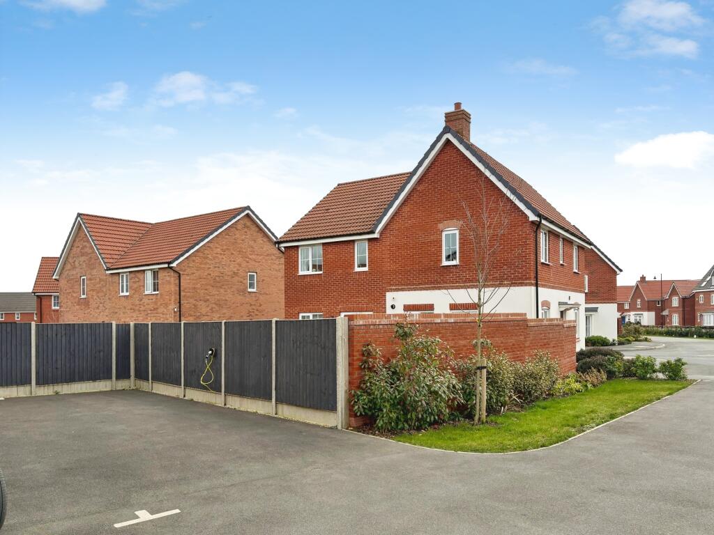 Lupin Way, Witham St Hughs, LN6 photo 3