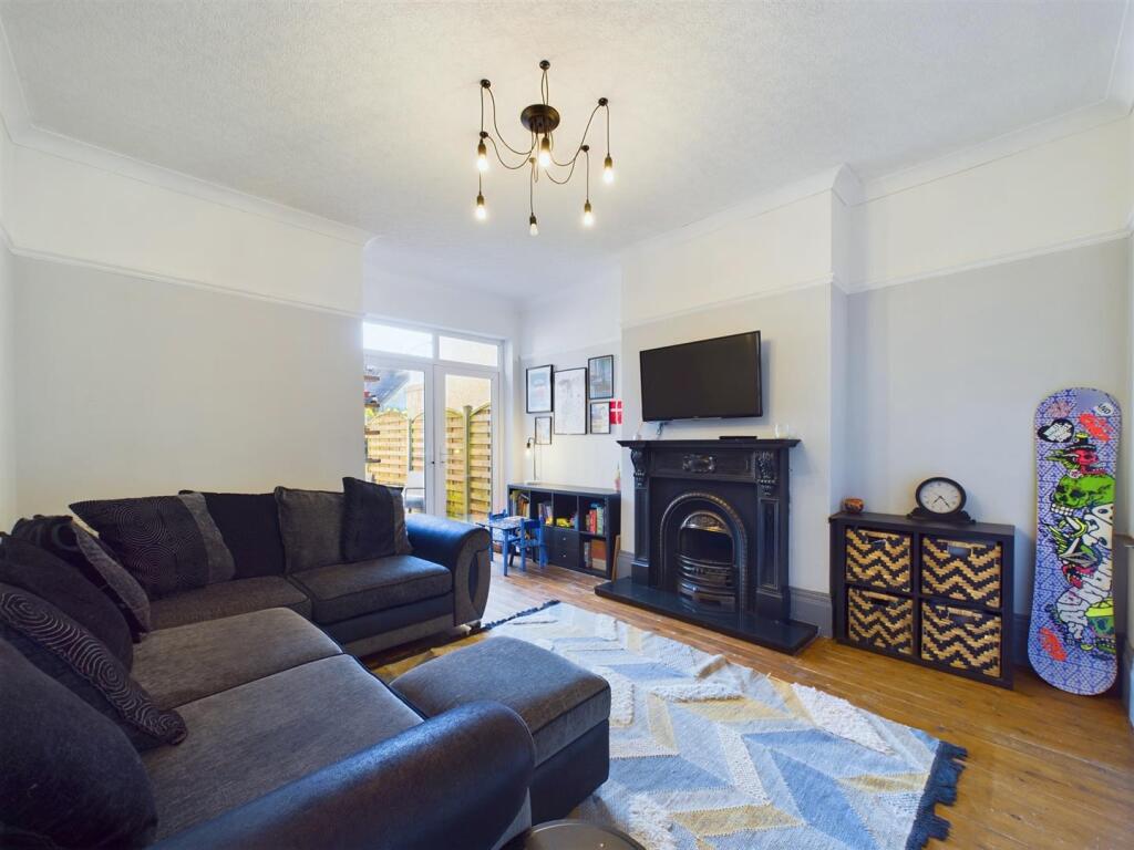 Lamplugh Road, Bridlington photo 4