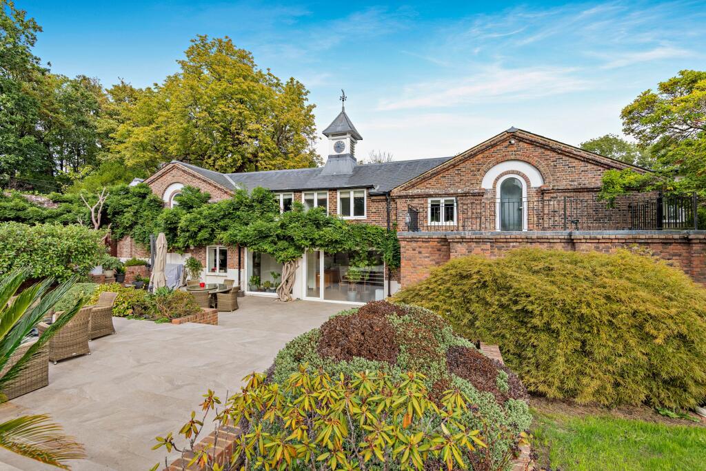 House in Tunbridge Wells, Sherwood - View 4