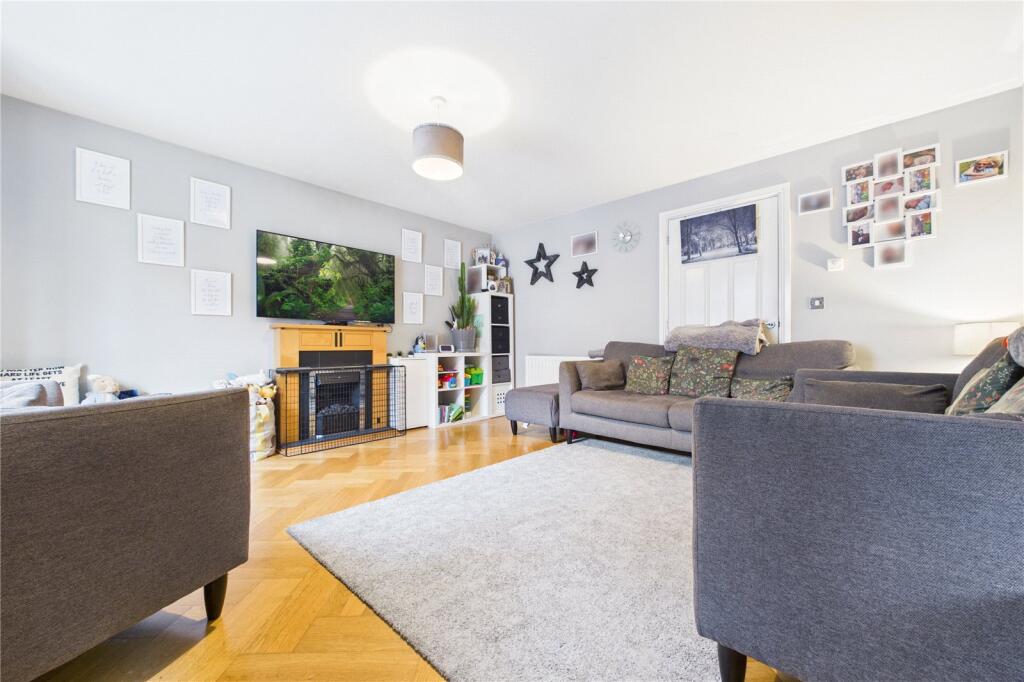Pryor Close, Tilehurst, Reading, Berkshire, RG31 photo 4