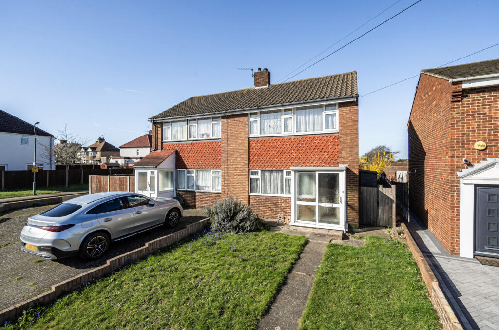 Main image of property: Mayplace Road East, Bexleyheath, Kent, DA7