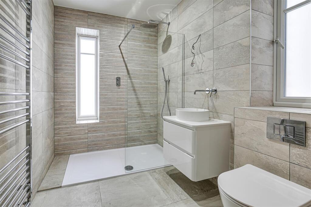 House in Tonbridge - More