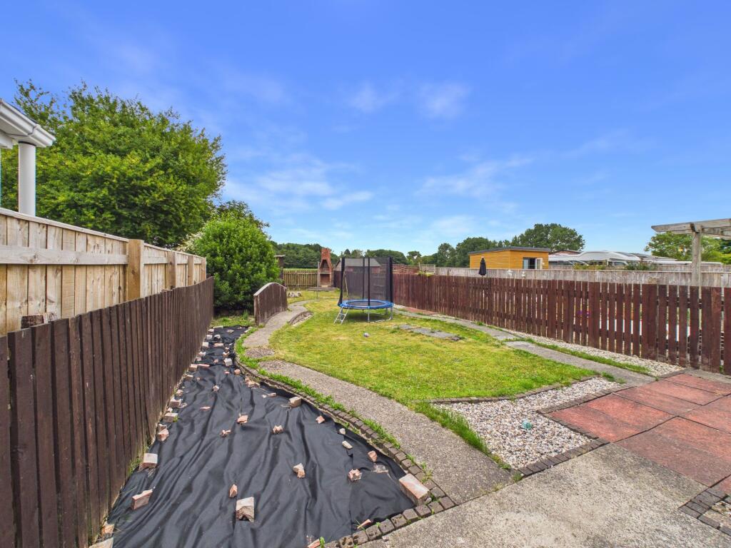 House in Southburn, Kelleythorpe, Kirkburn - View 4