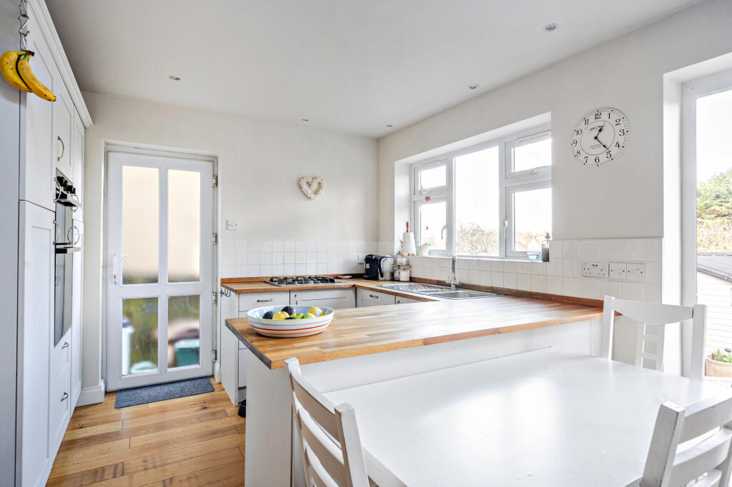 Additional image 10 of Cross Way, Harpenden, AL5