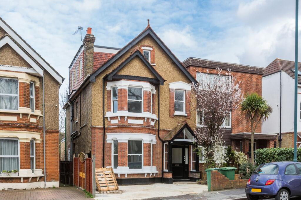 Main image of property: Park Lane, Wallington, SM6