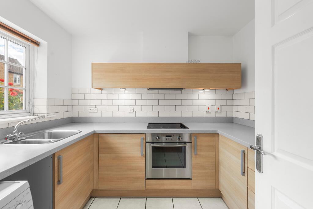 House in Stevenage - View 3