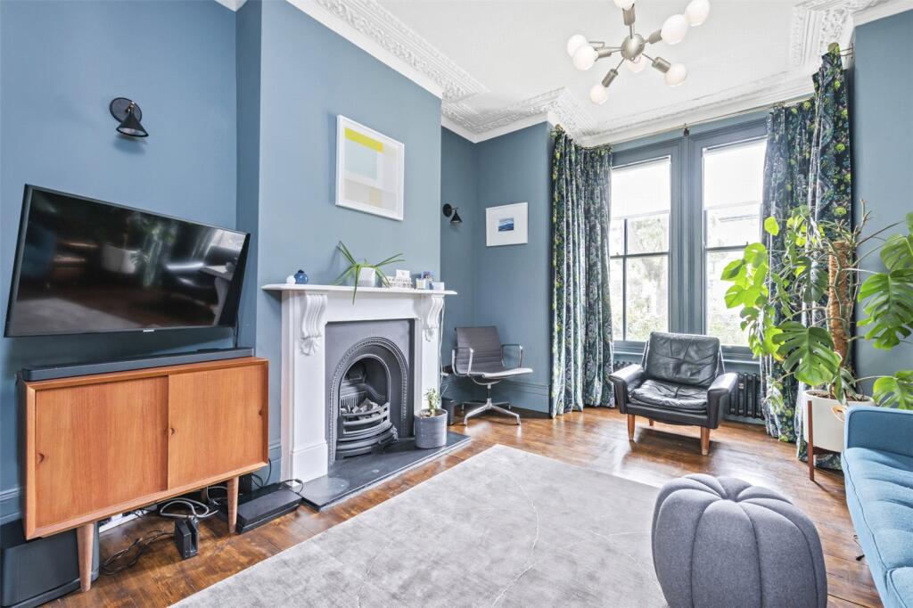 Highbury Hill, London, N5 - View 5