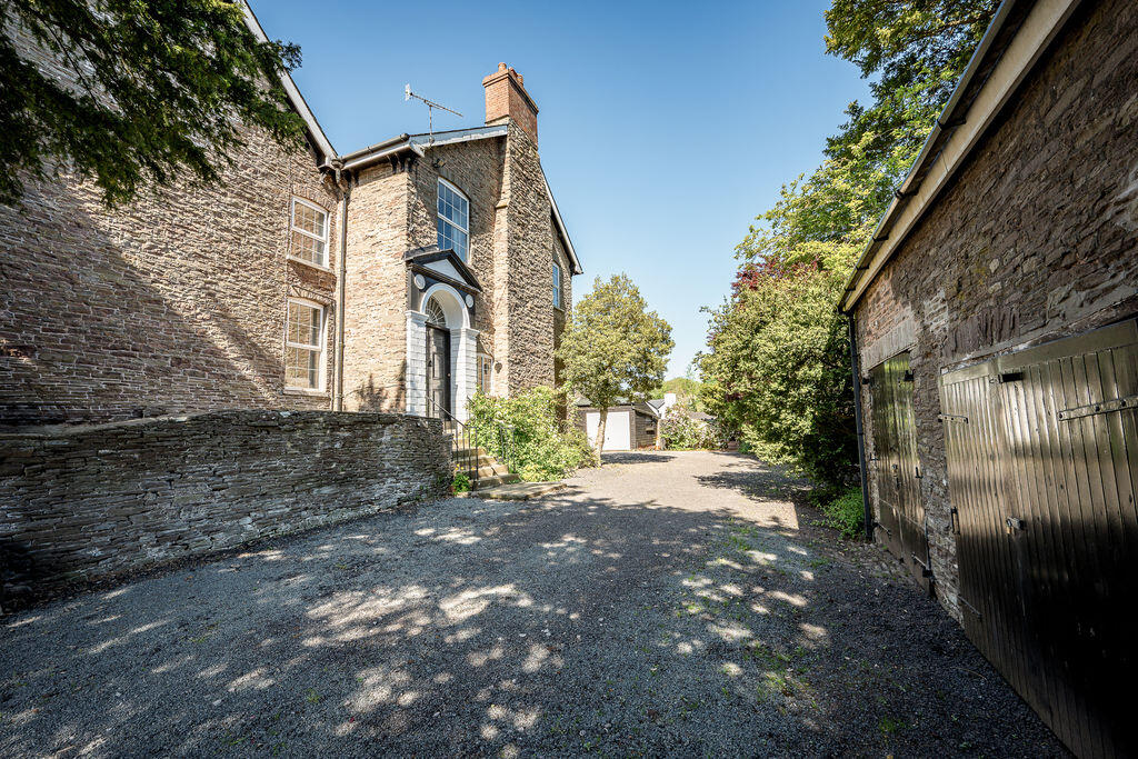 Main image of property: Llangua, Abergavenny