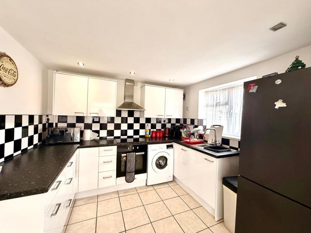 House in Leicester, Nether Hall - View 4