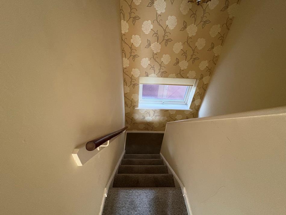 House in Lichfield, Burntwood - More